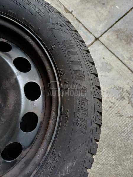 Goodyear 205/55 R16 Zimska