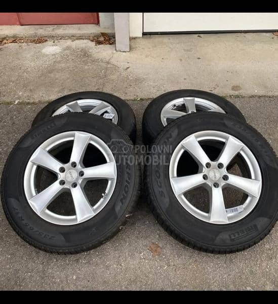 Pirelli 235/65 R17 Zimska