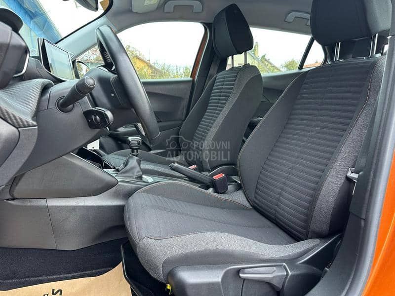 Peugeot 2008 BUSINES 130 V.SERV