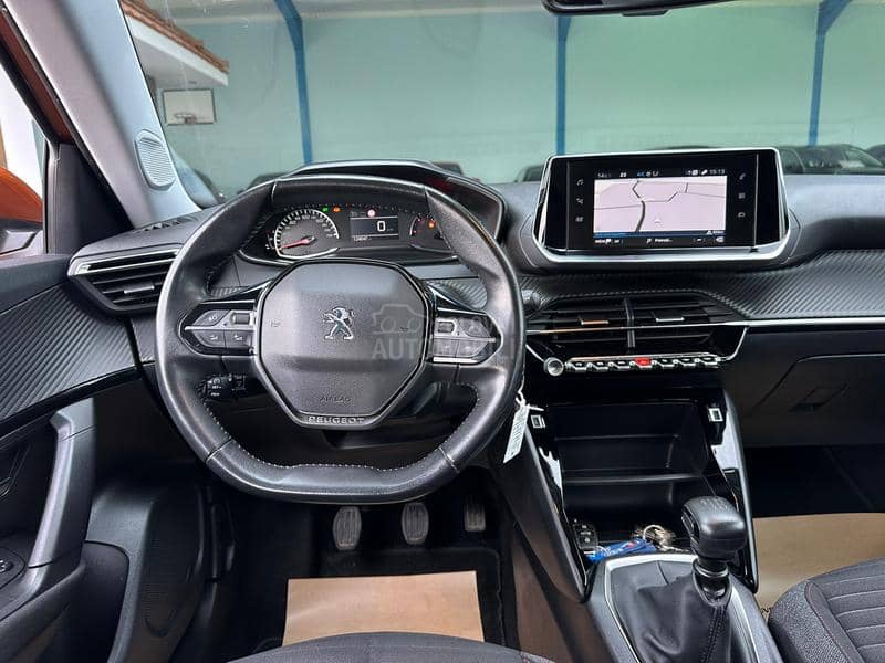 Peugeot 2008 BUSINES 130 V.SERV