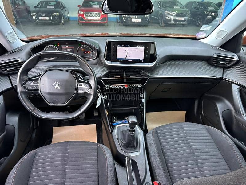 Peugeot 2008 BUSINES 130 V.SERV