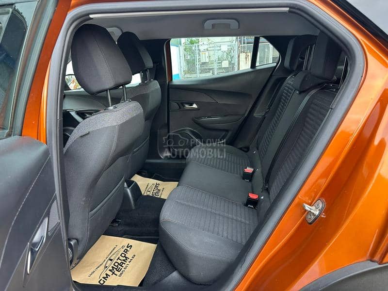 Peugeot 2008 BUSINES 130 V.SERV