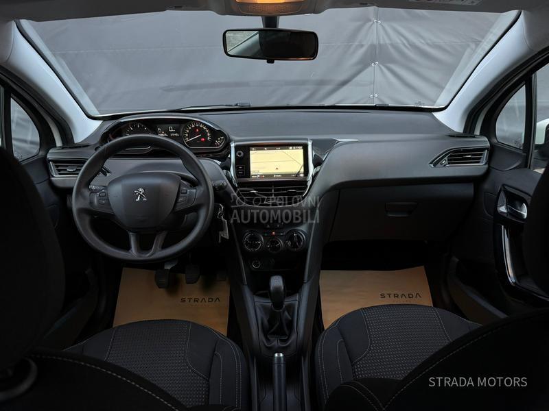 Peugeot 208 1.5 BLUE NAVY OP IS