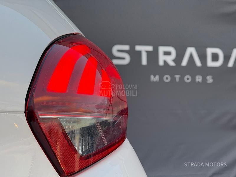 Peugeot 208 1.5 BLUE NAVY OP IS