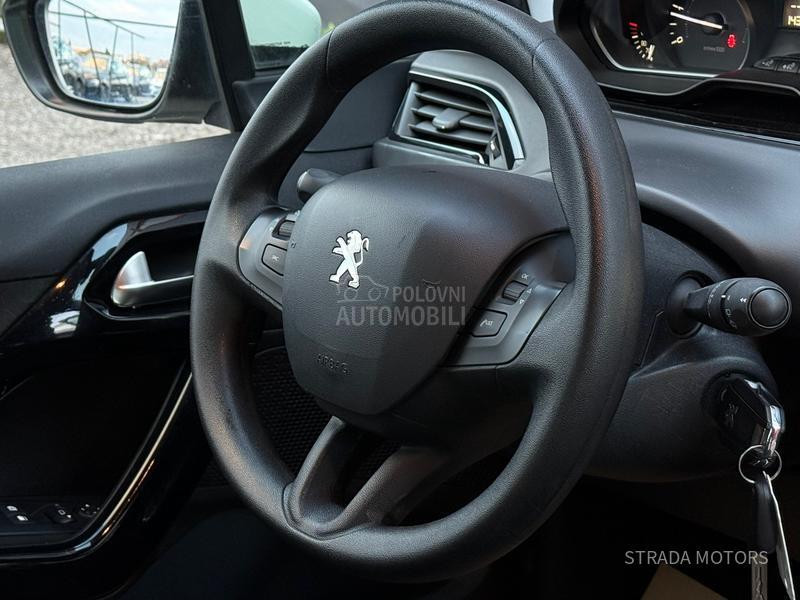 Peugeot 208 1.5 BLUE NAVY OP IS