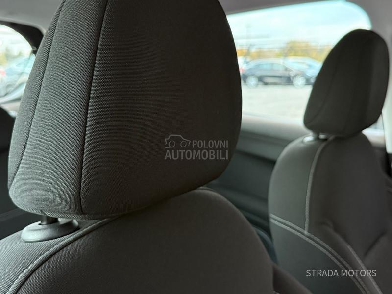 Peugeot 208 1.5 BLUE NAVY OP IS