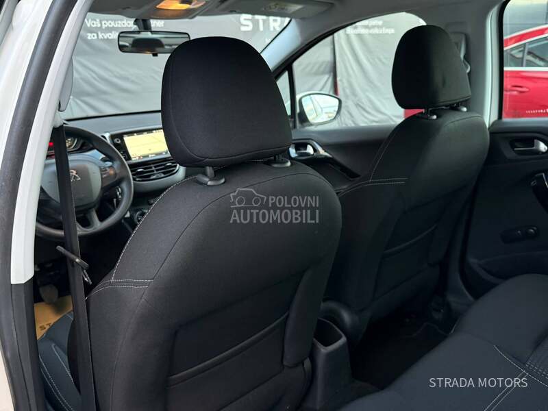 Peugeot 208 1.5 BLUE NAVY OP IS
