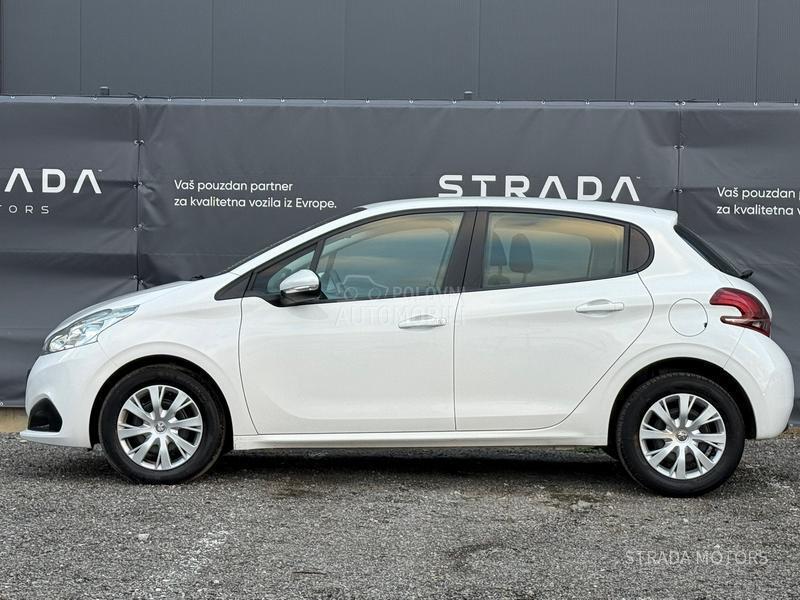 Peugeot 208 1.5 BLUE NAVY OP IS