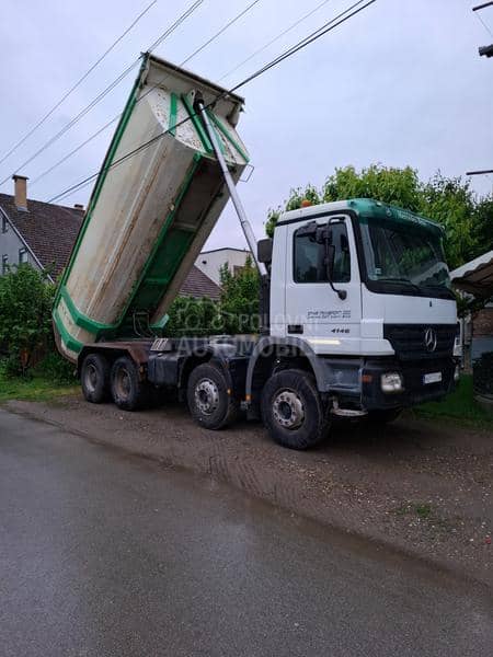 Mercedes Benz Actros 4146