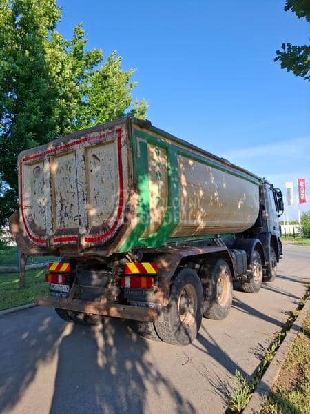 Mercedes Benz Actros 4146