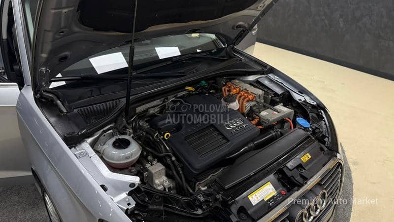 Audi A3 //E-TRON/FUL/NOV