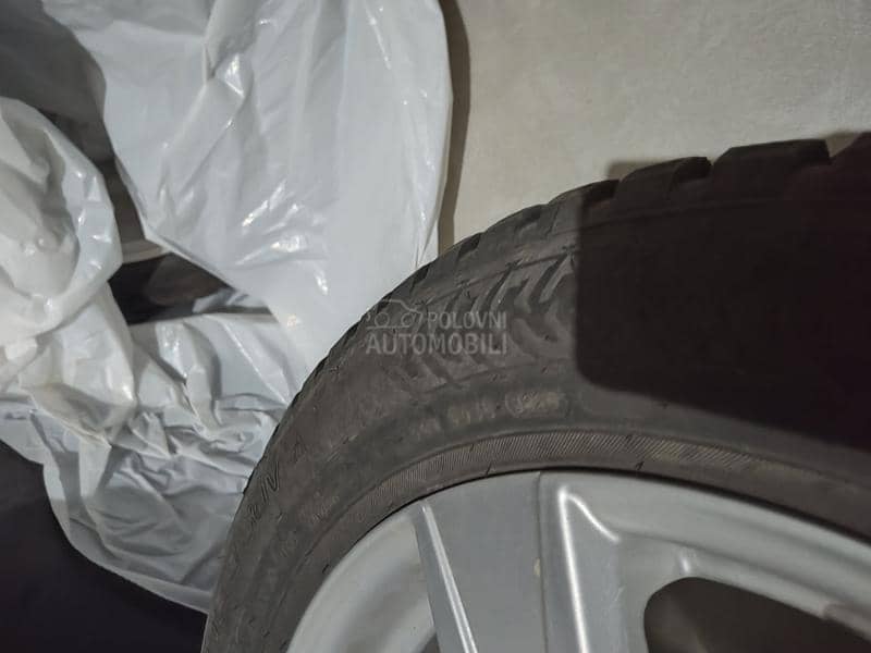 Nokian 215/60 R17 Zimska