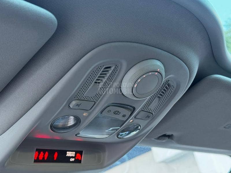 Citroen C4 1.6 HDI PANO NAVY