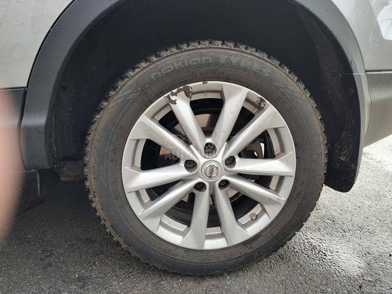 Nokian 215/60 R17 Letnja