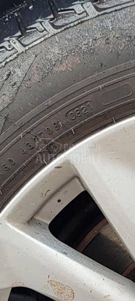 Nokian 215/60 R17 Letnja