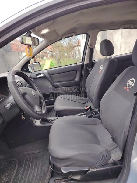 Opel Astra G 
