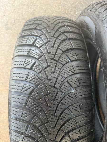 Goodyear 195/65 R15 Zimska