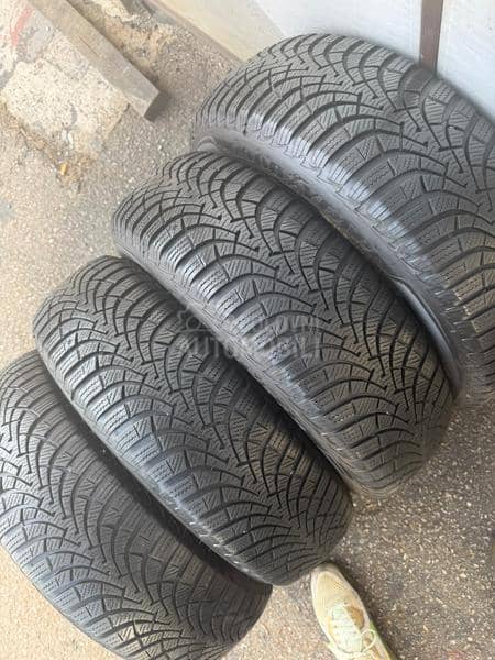 Goodyear 195/65 R15 Zimska