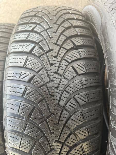 Goodyear 195/65 R15 Zimska