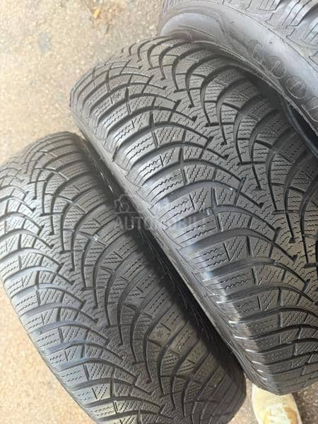 Goodyear 195/65 R15 Zimska