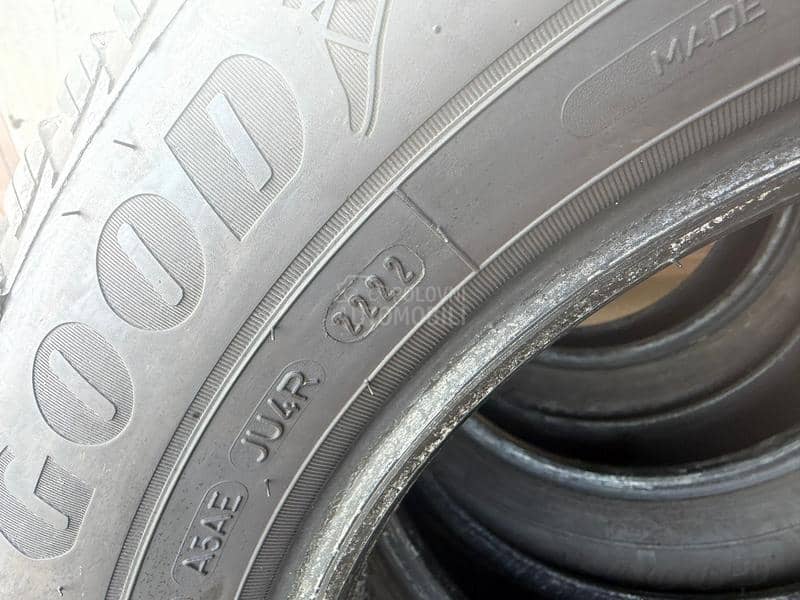 Goodyear 195/65 R15 Zimska