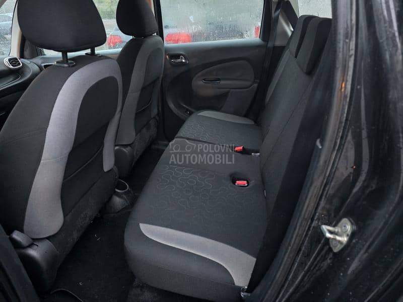 Citroen C3 Picasso sa tablama