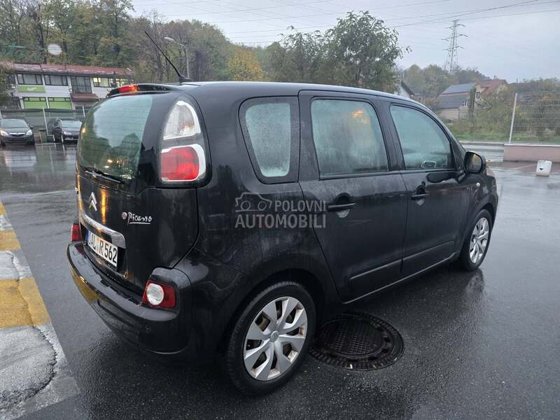 Citroen C3 Picasso sa tablama