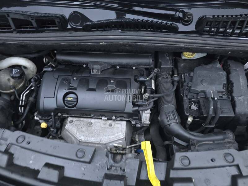 Citroen C3 Picasso sa tablama