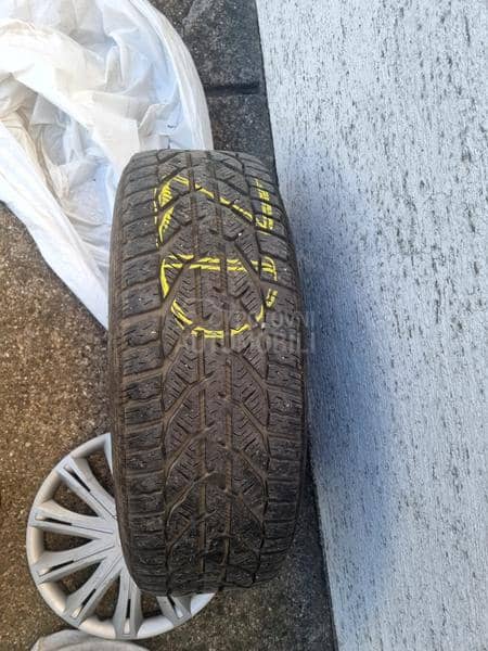 Tigar 215/60 R16 Zimska