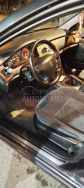 Peugeot 607 