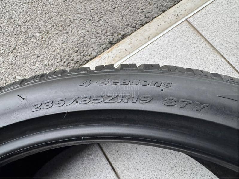 Hankook 235/35 R19 Zimska