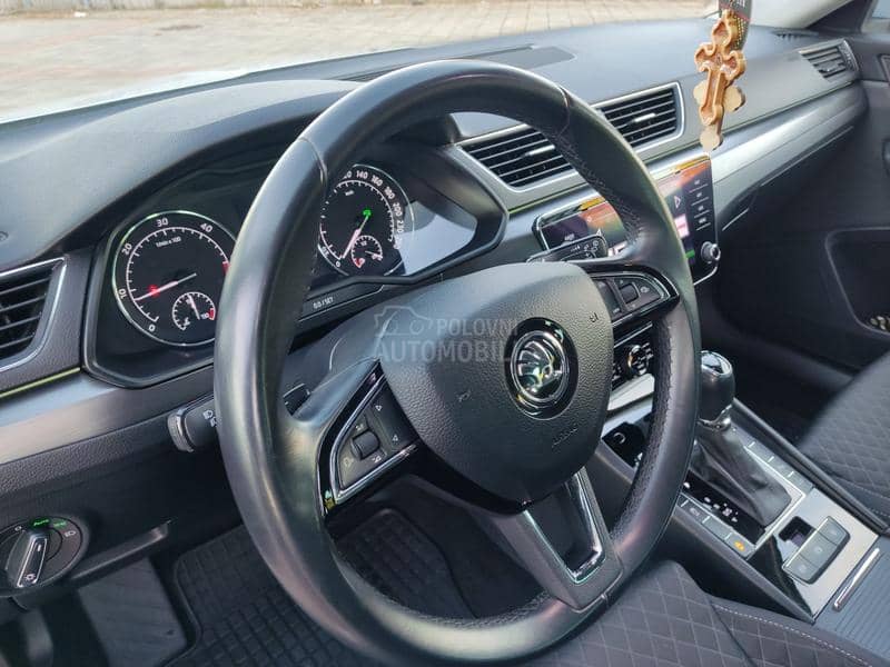 Škoda Superb 2.0 TDI DSG