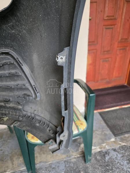 Kompletan originalan branik za