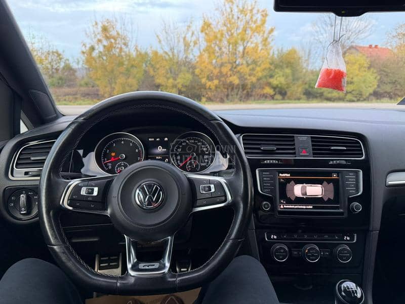 Volkswagen Golf 7 R line