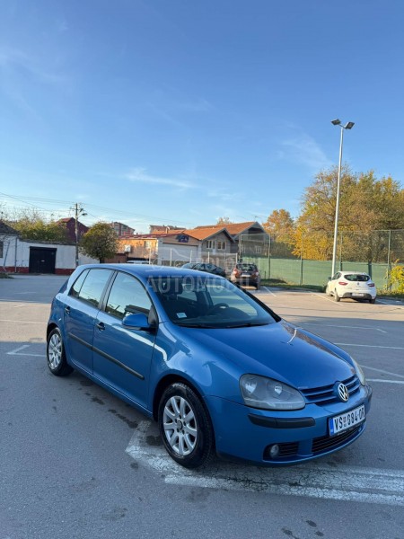 Volkswagen Golf 5 1.6FSI regg dug0