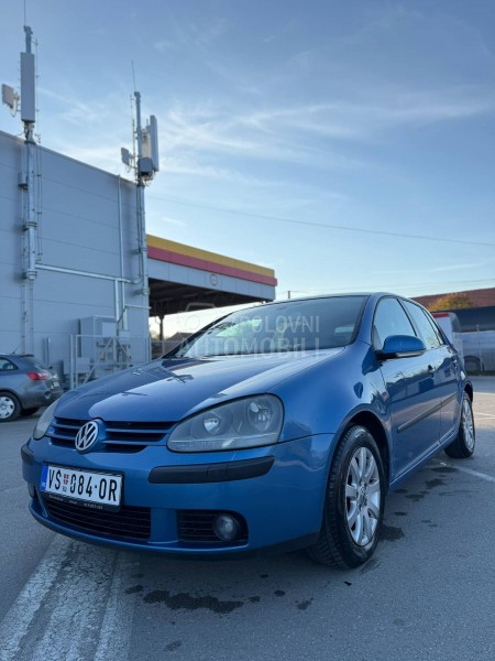 Volkswagen Golf 5 1.6FSI regg dug0