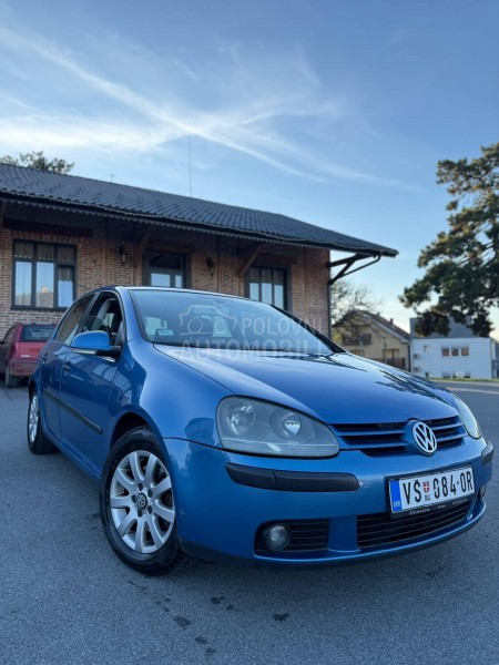 Volkswagen Golf 5 1.6FSI regg dug0