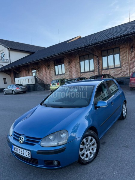 Volkswagen Golf 5 1.6FSI regg dug0