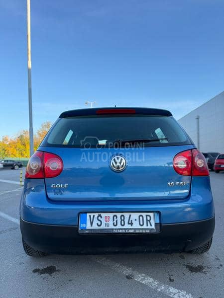 Volkswagen Golf 5 1.6FSI regg dug0
