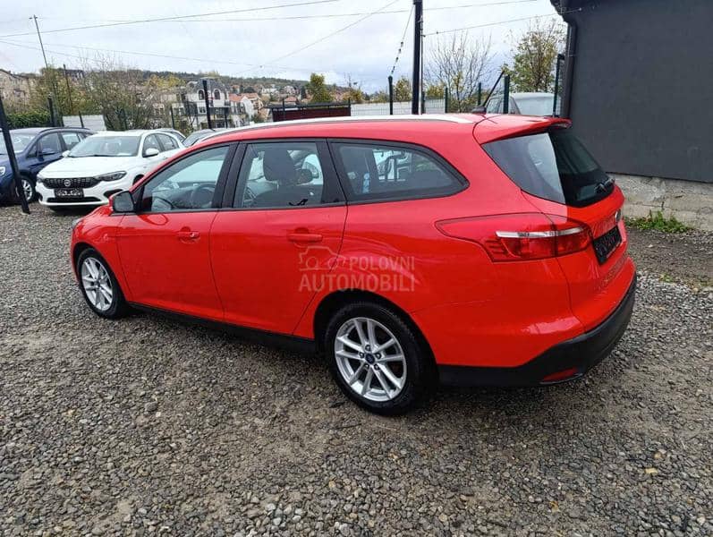Ford Focus 1.6tdci N1 4 sedista