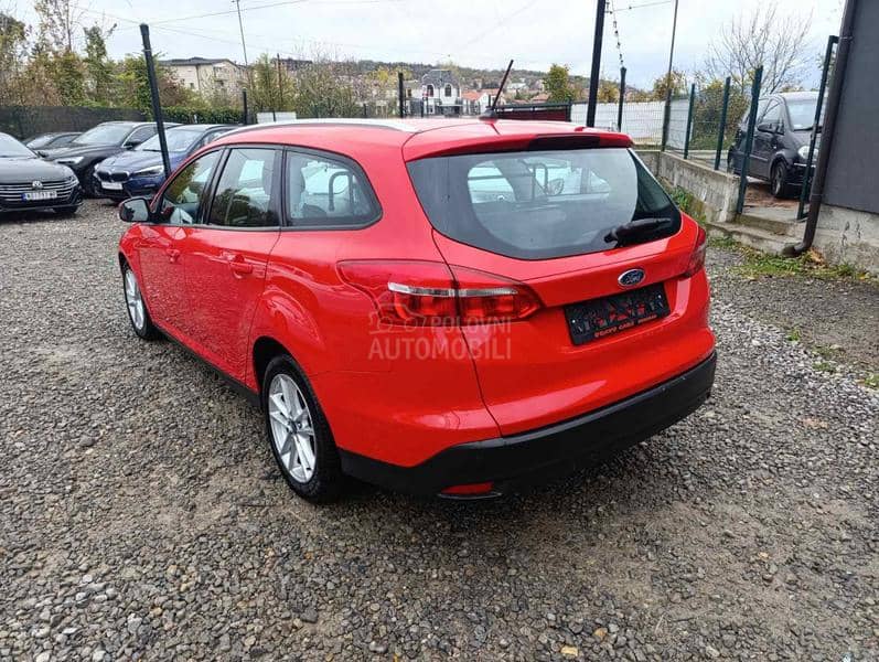 Ford Focus 1.6tdci N1 4 sedista
