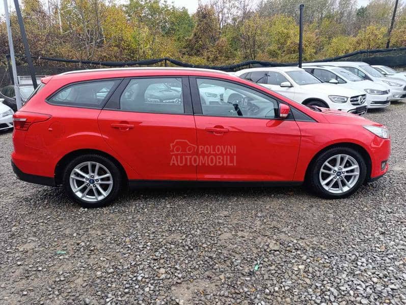 Ford Focus 1.6tdci N1 4 sedista