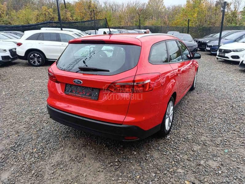 Ford Focus 1.6tdci N1 4 sedista
