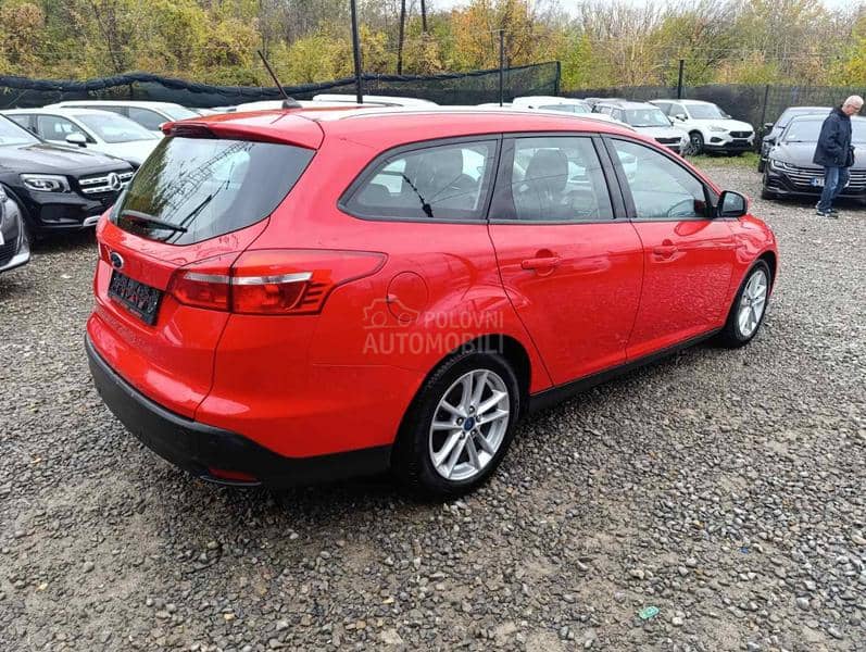 Ford Focus 1.6tdci N1 4 sedista
