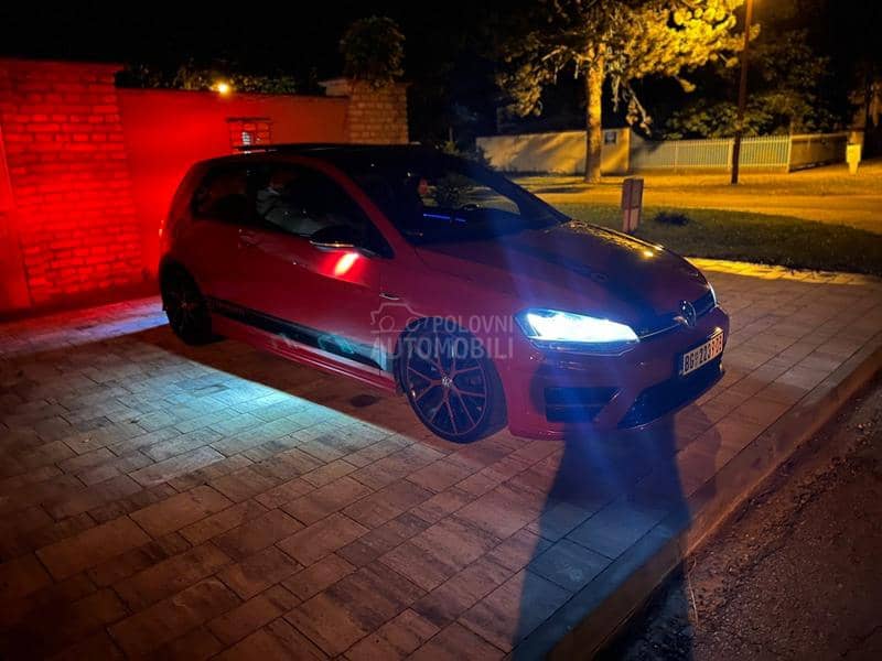 Volkswagen Golf 7 R