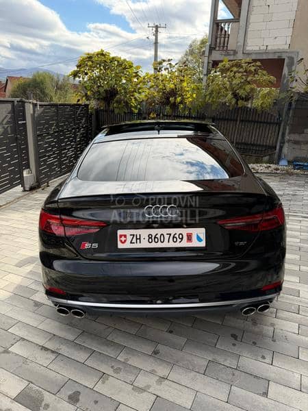 Audi S5 CH