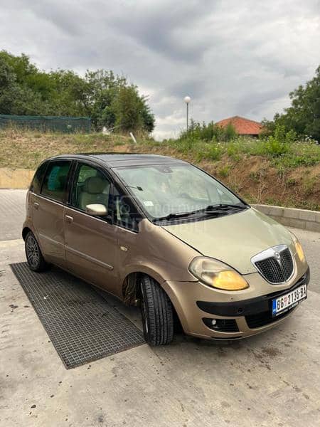 Lancia Musa 1.9 MJET