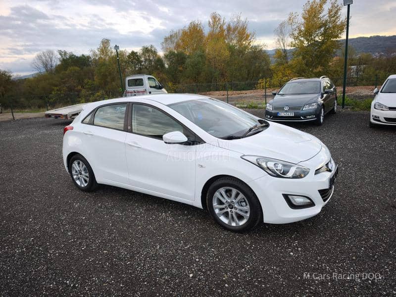 Hyundai i30 1.4 ITHINK CH