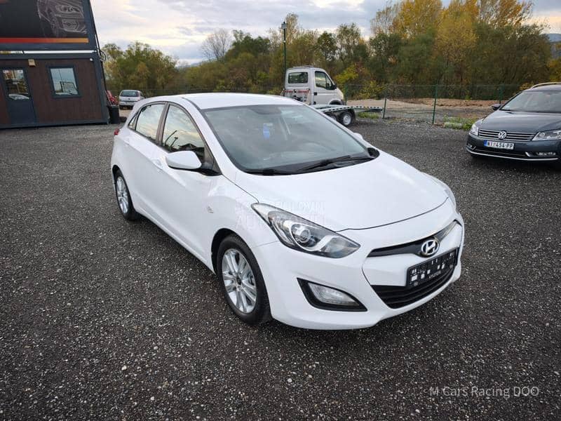 Hyundai i30 1.4 ITHINK CH