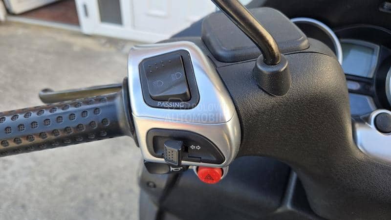 Piaggio MP3/LT/B KATEGORIJA/REGG